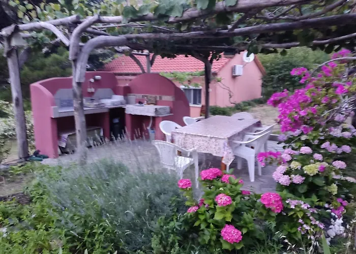 Smaragda Mikros Prinos